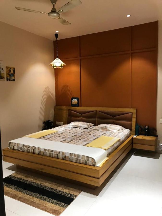 Entire Craftsman House With 2 Bedrooms Kitchen And More Rāipur Εξωτερικό φωτογραφία