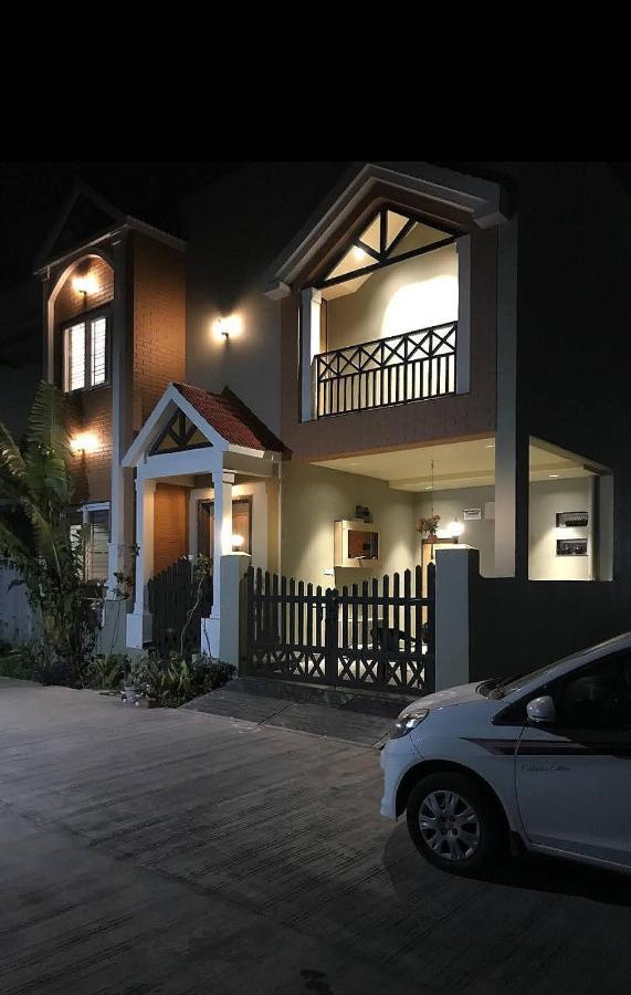 Entire Craftsman House With 2 Bedrooms Kitchen And More Rāipur Εξωτερικό φωτογραφία