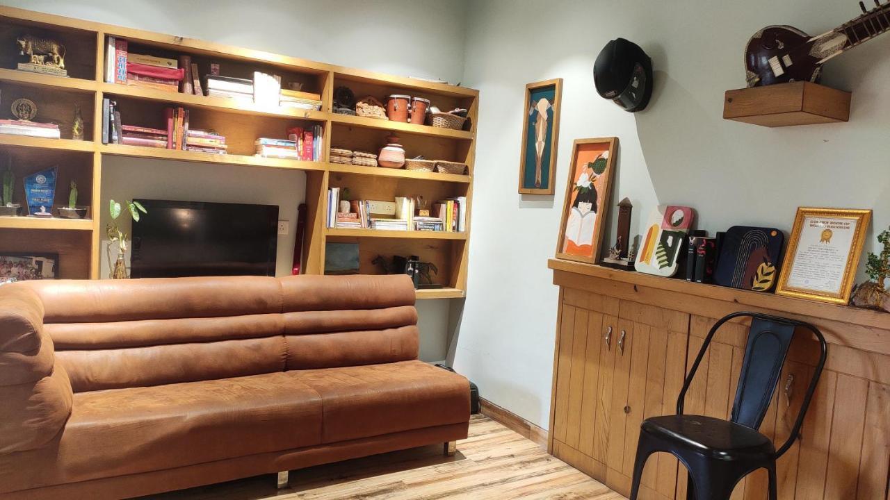 Entire Craftsman House With 2 Bedrooms Kitchen And More Rāipur Εξωτερικό φωτογραφία