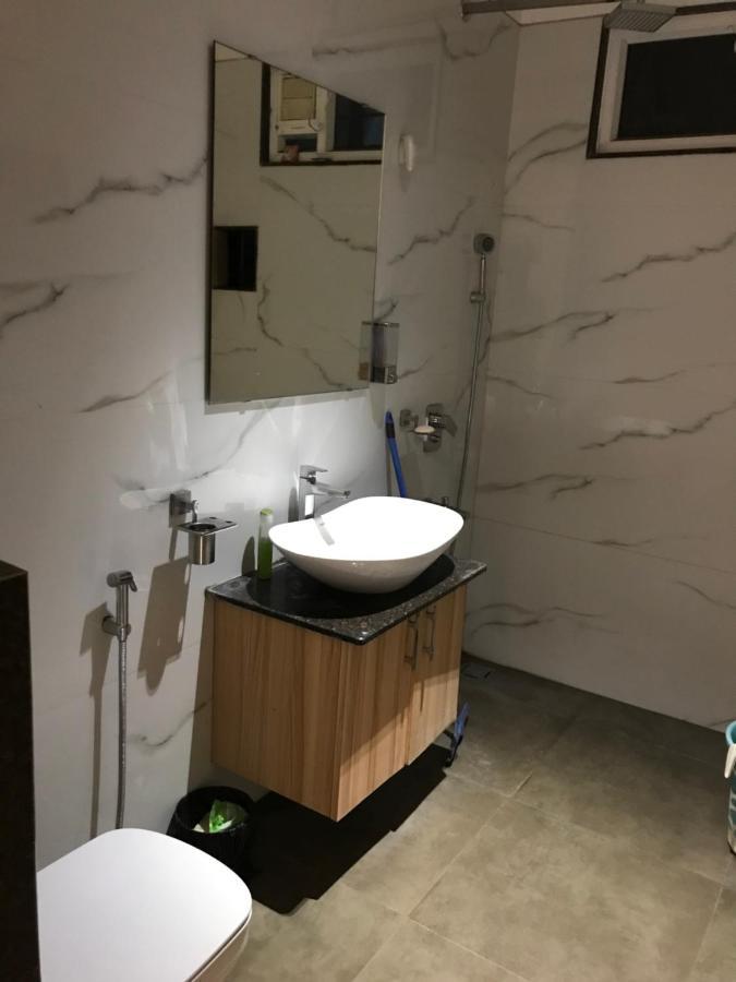 Entire Craftsman House With 2 Bedrooms Kitchen And More Rāipur Εξωτερικό φωτογραφία